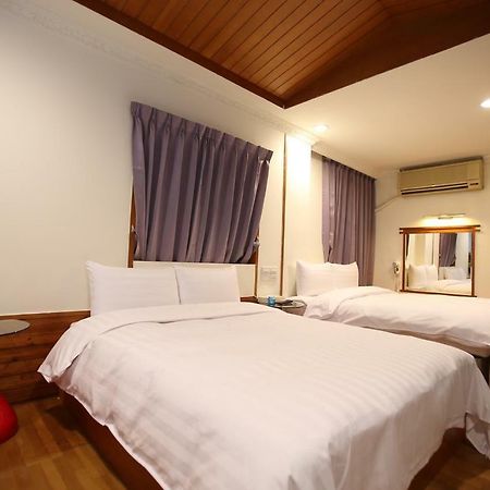 Anshun Hotel Taichung Esterno foto
