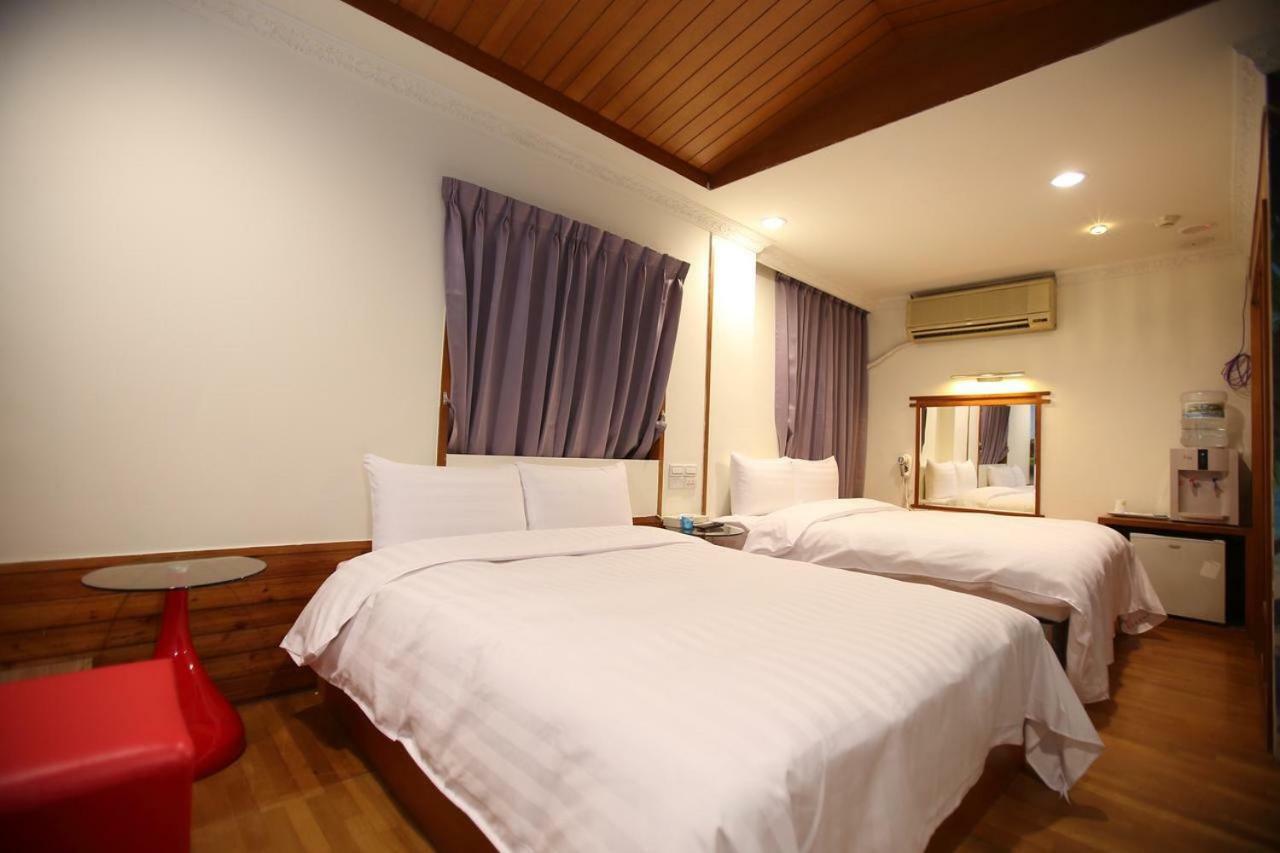 Anshun Hotel Taichung Esterno foto